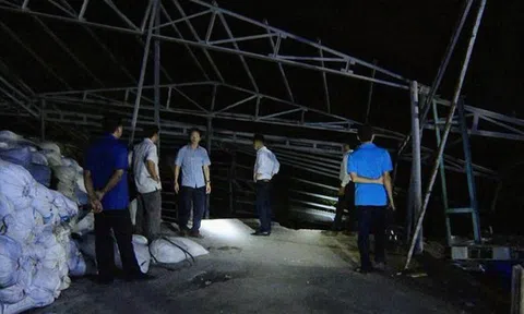 Công ty thủy sản ở Bạc Liêu thiệt hại hơn 2 tỉ đồng vì sạt lở