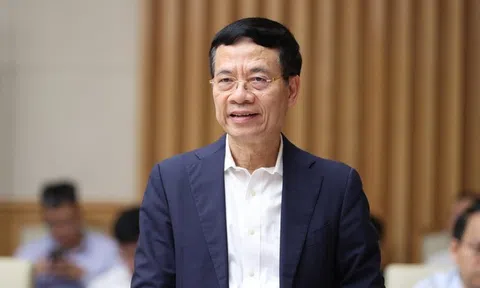 Bộ trưởng Nguyễn Mạnh Hùng: Nếu trả lương cao sẽ không thiếu nhân lực, kỹ sư CNTT trả 10 triệu thì không có, 20 triệu sẽ có ít, còn trả 50 triệu thì bắt đầu thừa