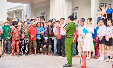Chương trình: “Phòng cháy chữa cháy là trách nhiệm của toàn dân cùng OKVIP” tại huyện Long Phú
